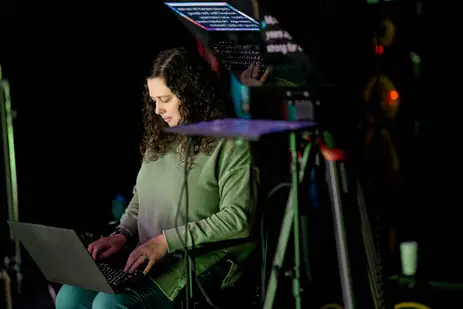 Teleprompter Operator